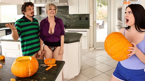 Milfed Dee Williams Sneaky Pumpkin 10 22 2021